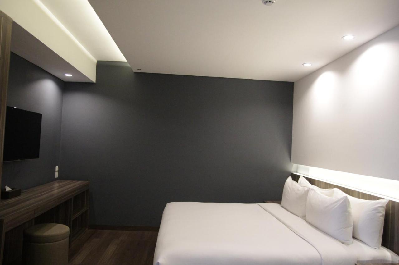 Geary Hotel Bandung Bagian luar foto